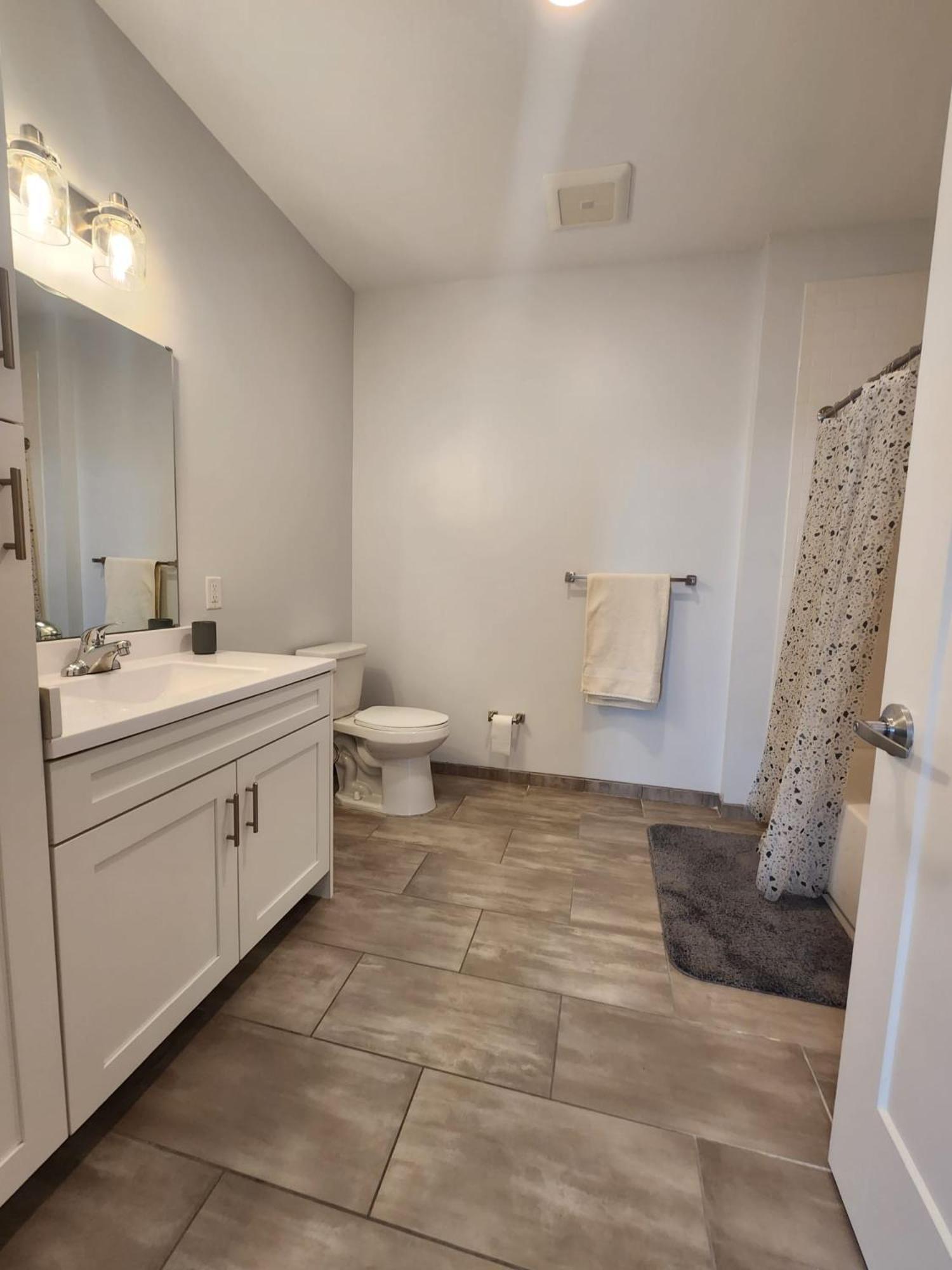 저지시티 Pristine 2Br Apt With Modern Amenities Near Nyc 아파트 외부 사진